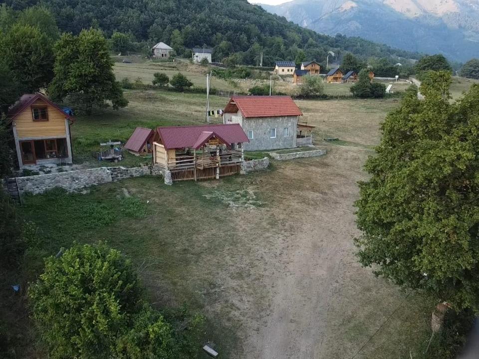 Bungalows Malagic Gusinje 外观 照片